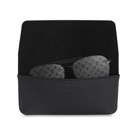 louis vuitton glass case|Louis Vuitton hard glasses case.